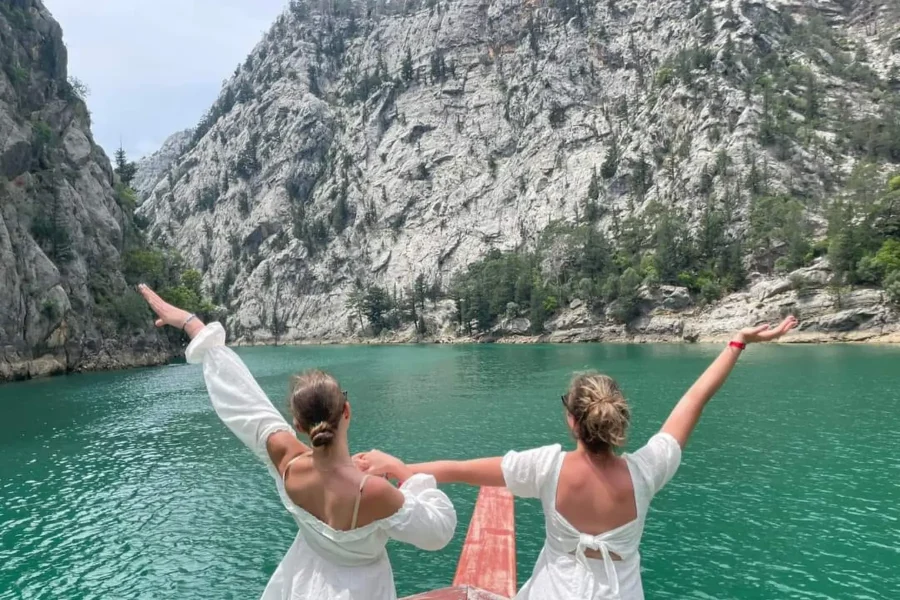 Green Canyon Boat Tour